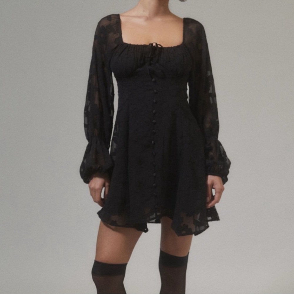Urban Outfitters Wisteria black Floral Long Sleeve Mini Dress - size M